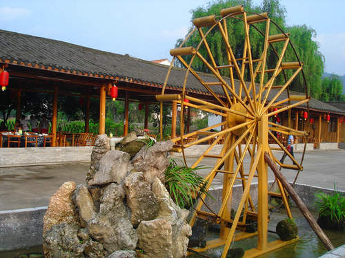 B線：張家界、天子山、寶峰湖（黃龍洞）休閑三日游