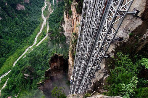 百龍?zhí)焯? border=